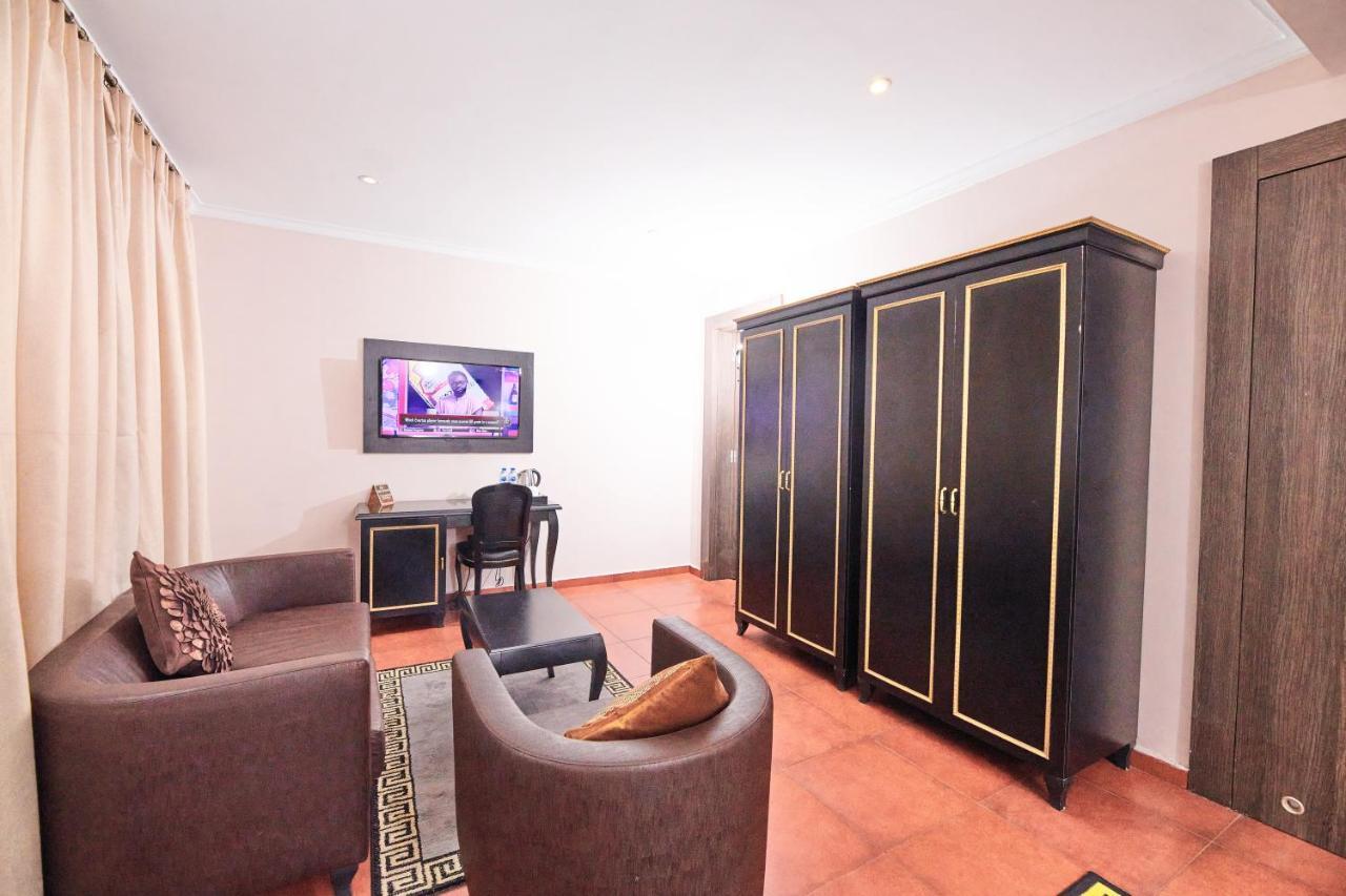 Oak Haven Hotel & Suites Port Harcourt Eksteriør bilde