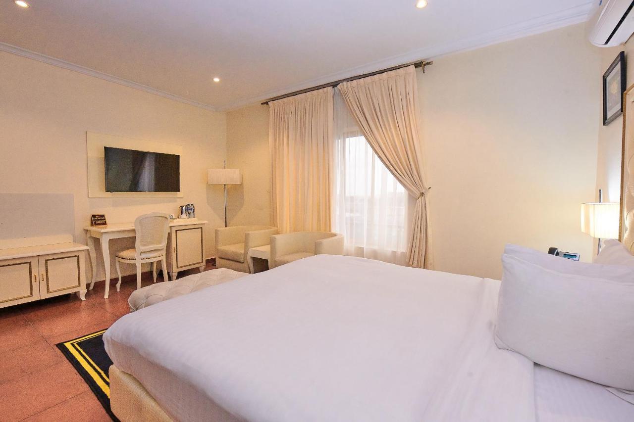 Oak Haven Hotel & Suites Port Harcourt Eksteriør bilde