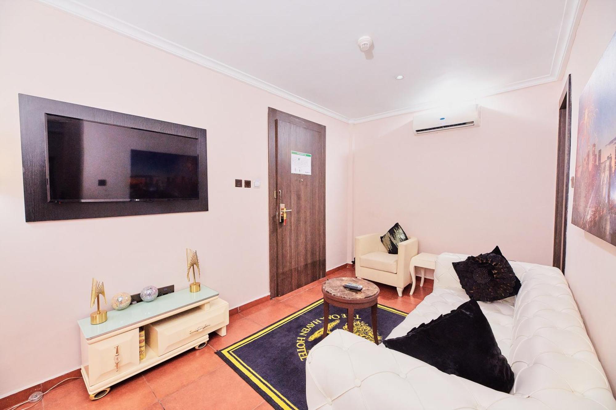Oak Haven Hotel & Suites Port Harcourt Eksteriør bilde