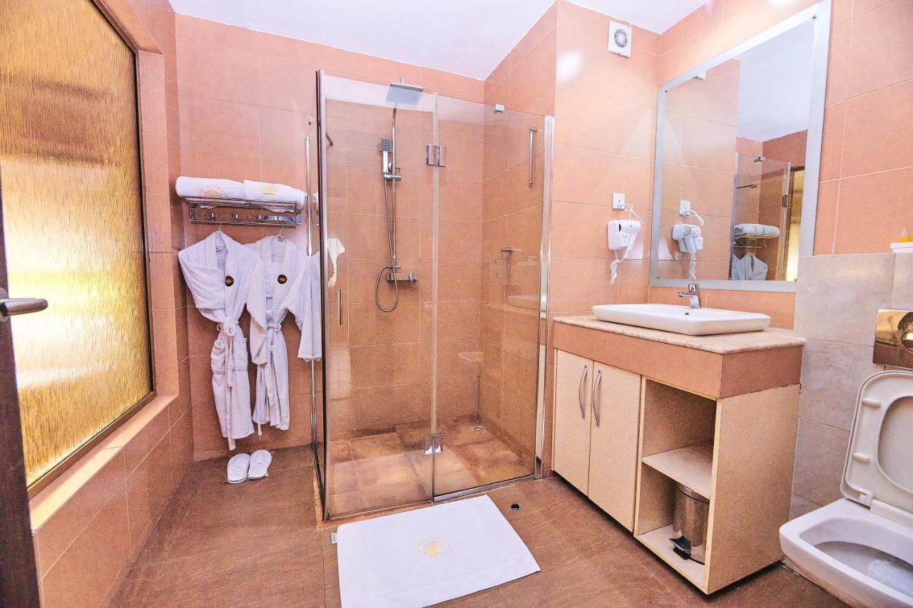 Oak Haven Hotel & Suites Port Harcourt Eksteriør bilde